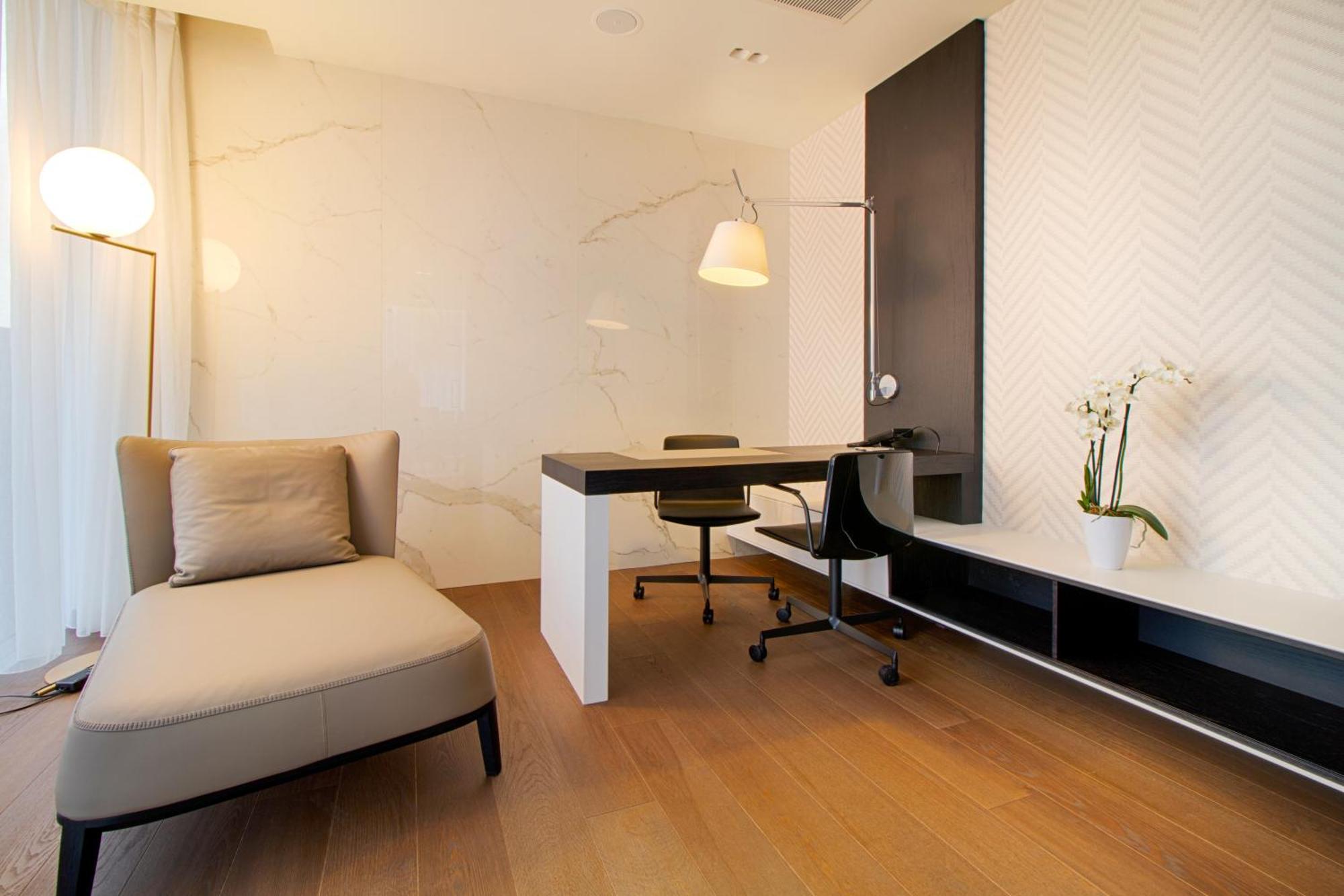 Maritim Plaza Готель 5*